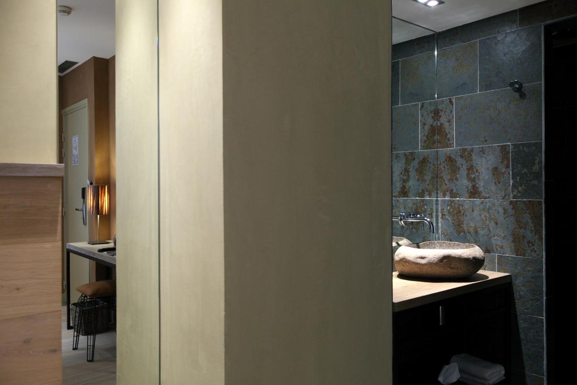 Hidden Hotel Париж Экстерьер фото